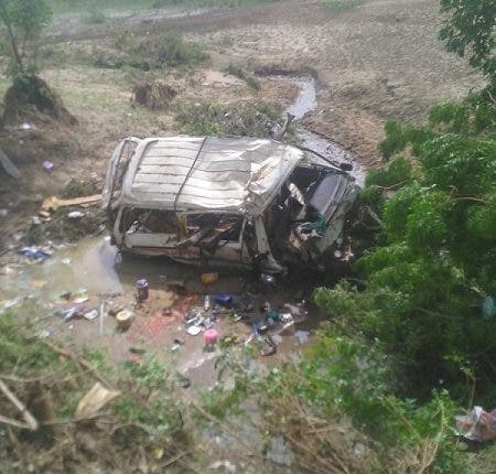 JUST IN: One dies, several injure as bus dive into river in Kwara