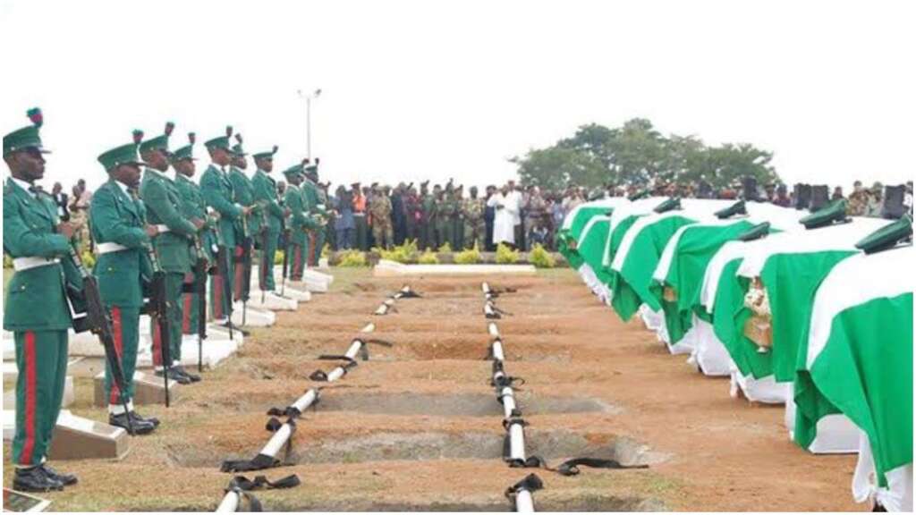 Bodies of 11 dead soldiers arrive military cemetery in Makurdi