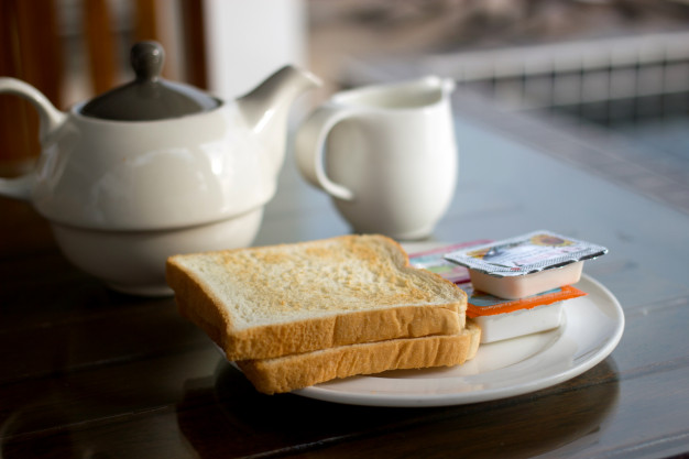 Tea and Bread: Light Meal 
