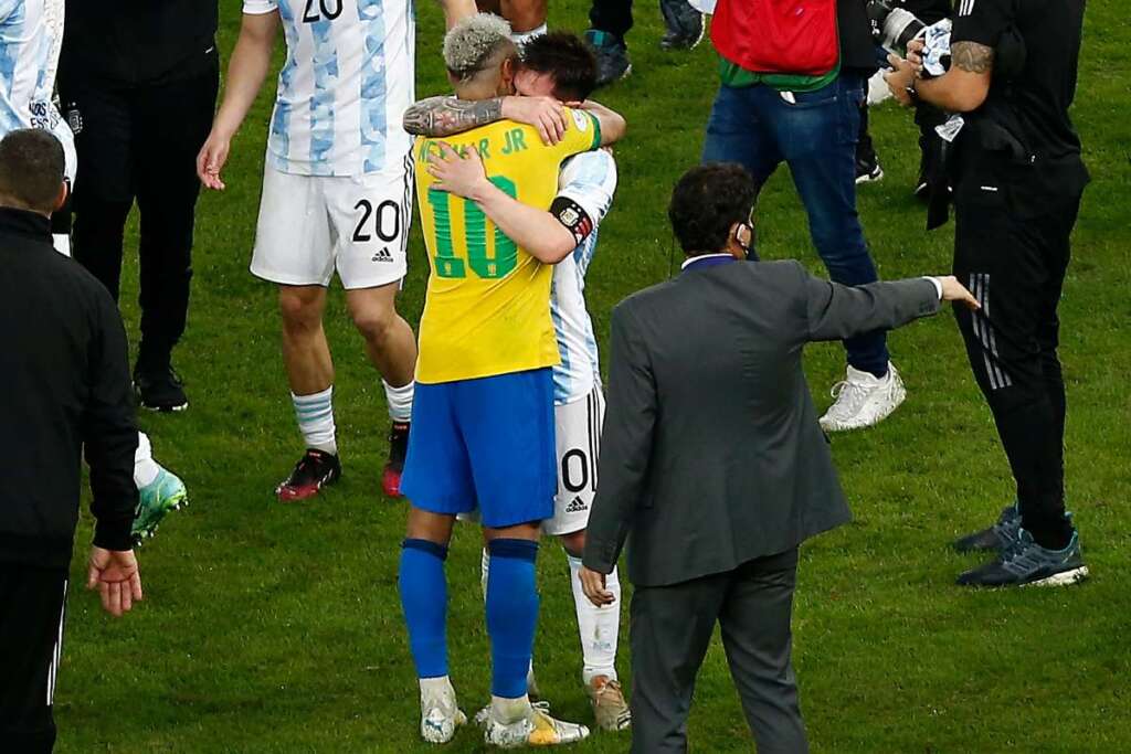 #CopaAmericaFINAL: Sensational moment when crying Neymar hugs Messi