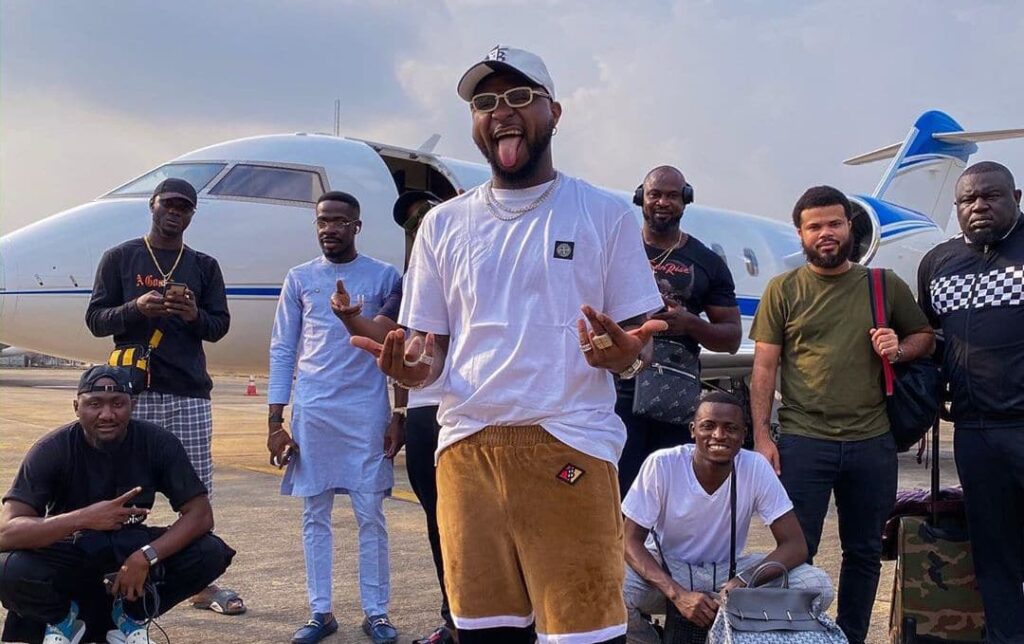 (VIDEO) Davido and his crew gets into fight in Dubai club, many injured and phones seize