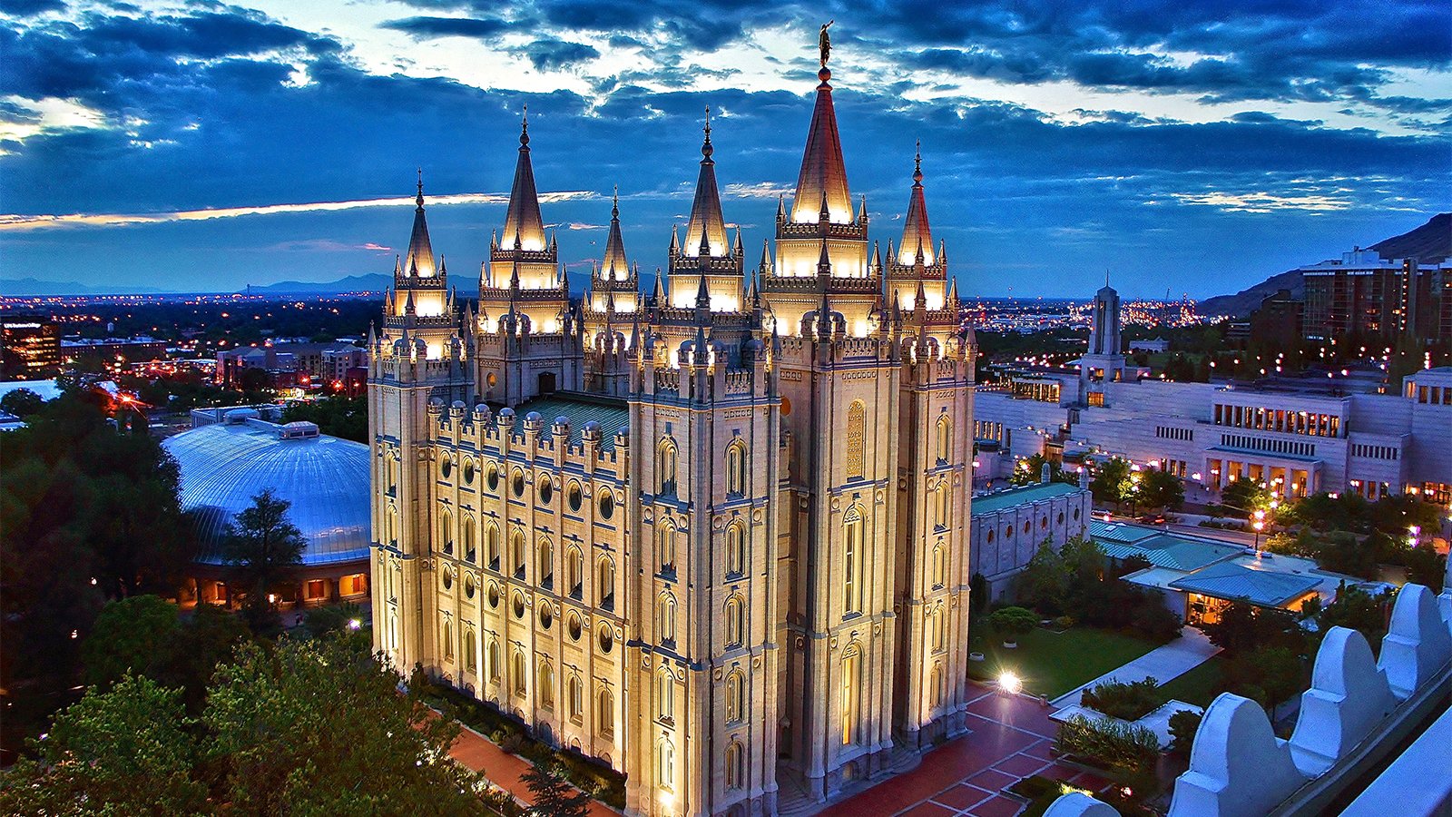 Top 10 Richest Churches In the World 