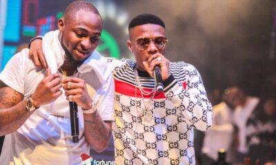 Internet on fire as Wizkid and Davido hugs each other in Quilox