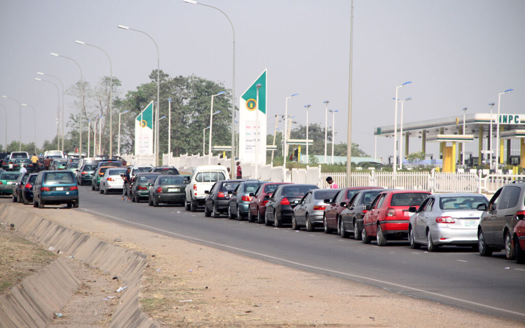 5 Reasons Why Nigeria Is Presently Experiencing Fuel Scarcity