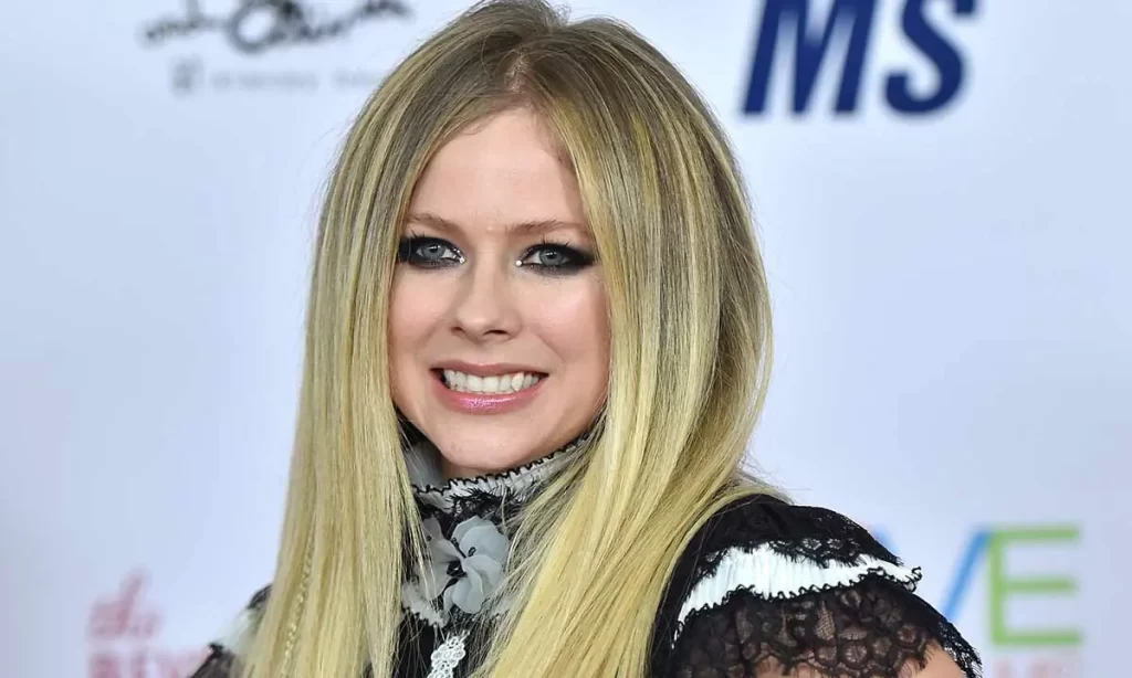 Avril Lavigne Net worth and Biography