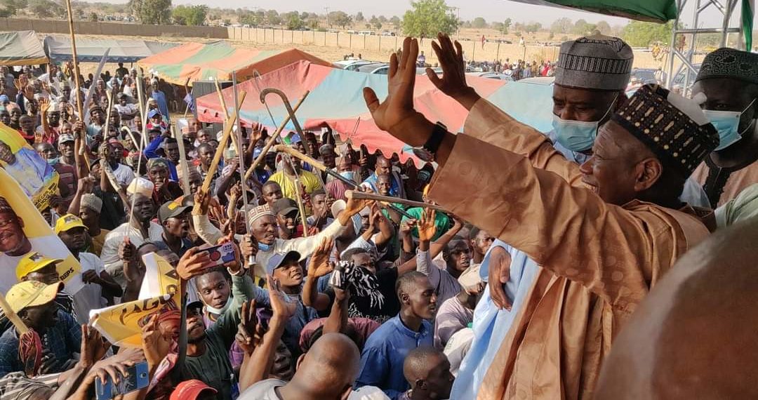 Ganduje promises free and fair elections, as Tinubu supporters stomp the streets