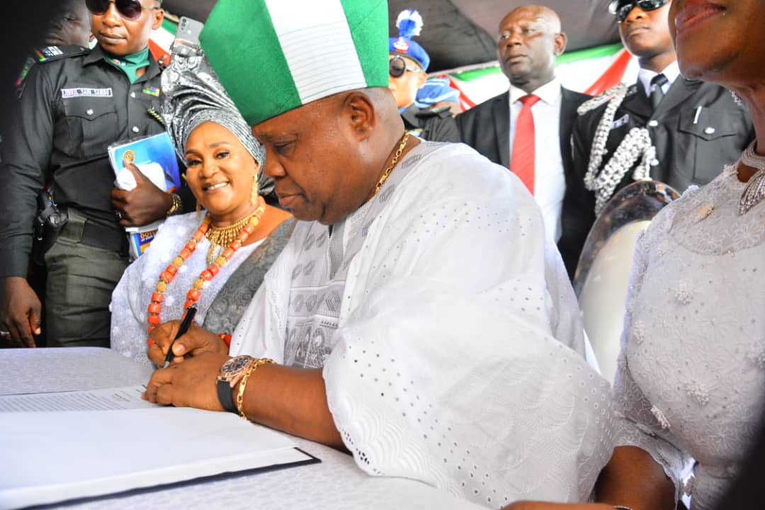 Osun: Adeleke freezes Government accounts