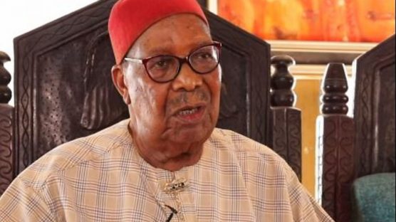 Mbazulike Amechi, First republic aviation minister died at 93