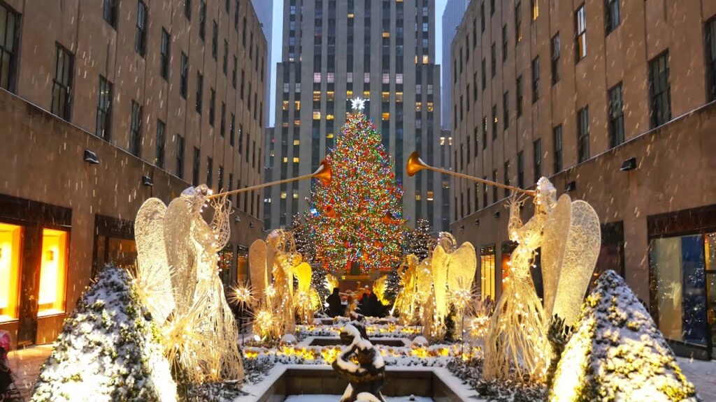 15 Best Destinations To Celebrate Christmas