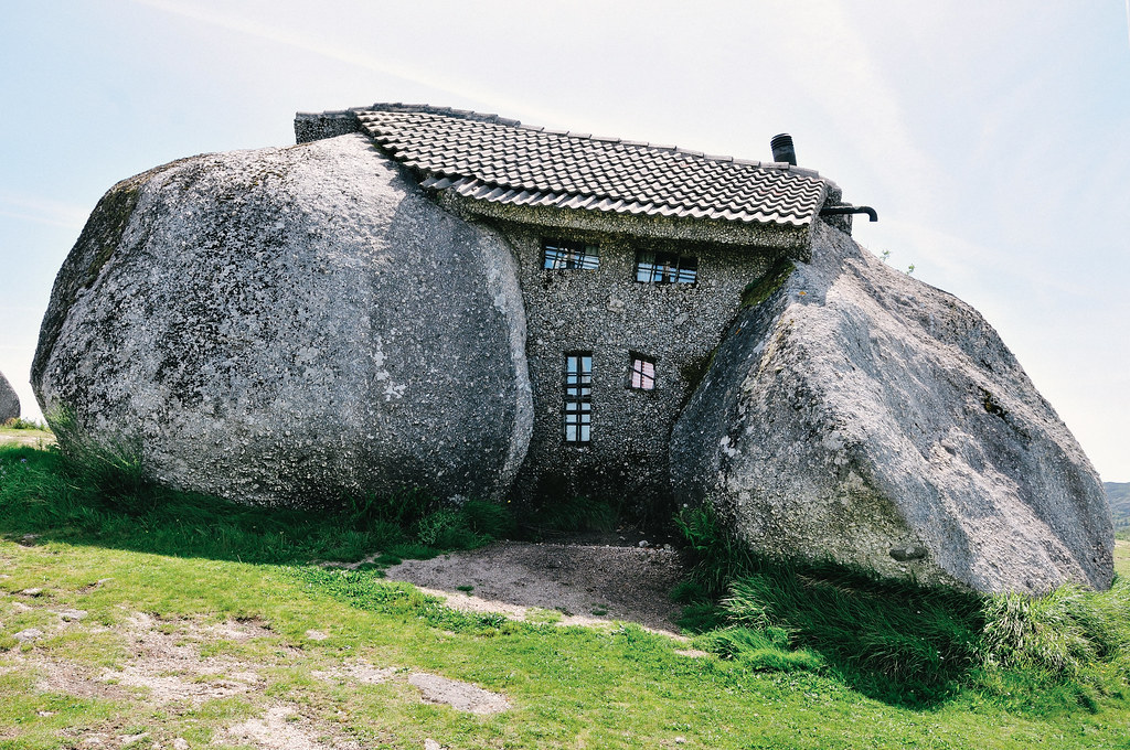 Casa Do Penedo