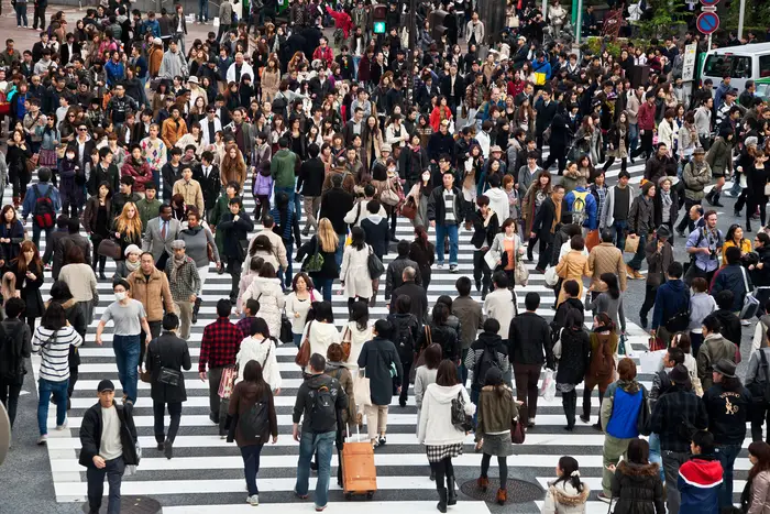 tokyo crowded cities