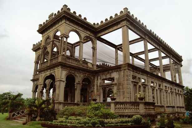 7. Talisay Mansion, Talisay City, Philippines