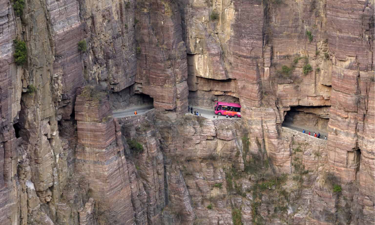 Guoliang-Tunnel-Road-in-China