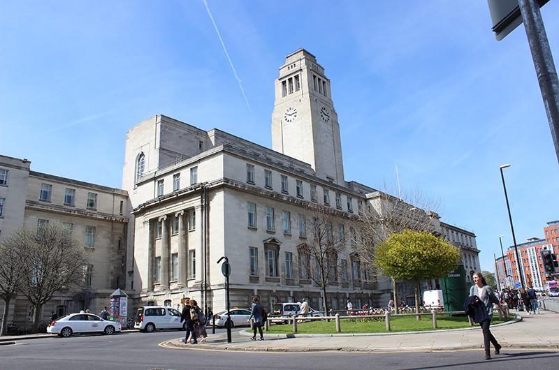 Top 10 Tall And Beautiful University Clock Tower