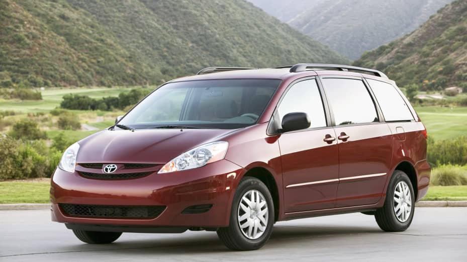Top 10 Most Purchased Cars In Nigeria: Toyota Sienna