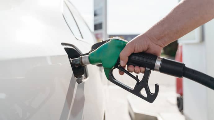 Ban on Petrol Exports Reintroduced in Russia, Effective till end of 2024