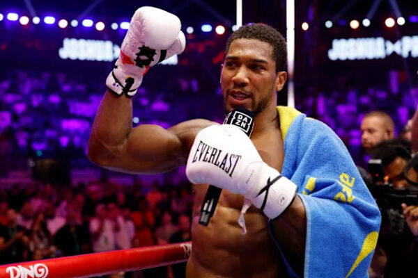 Anthony Joshua Fights Back to Stop Prenga, Pays Emotional Tribute to Late Friends After Victory